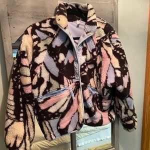 XS Free People hit the slopes jacket. Butterfly multicolor.